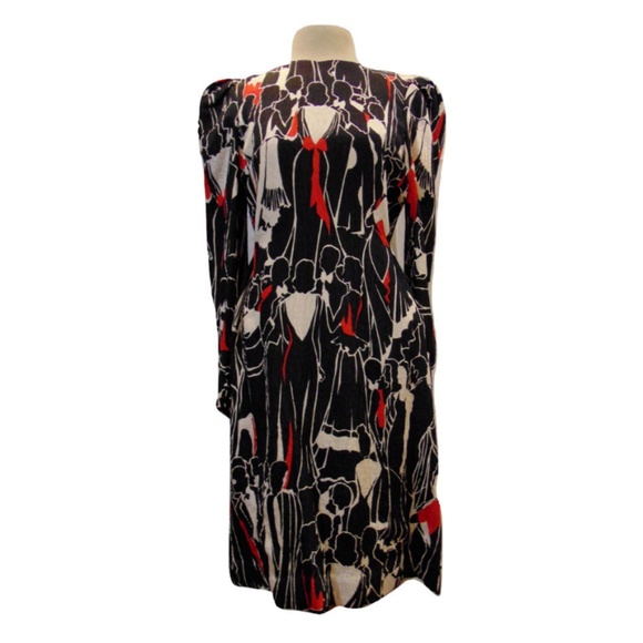 Carolina Herrera Dresses & Skirts - Vintage Carolina Herrera knee length dress Sz 8